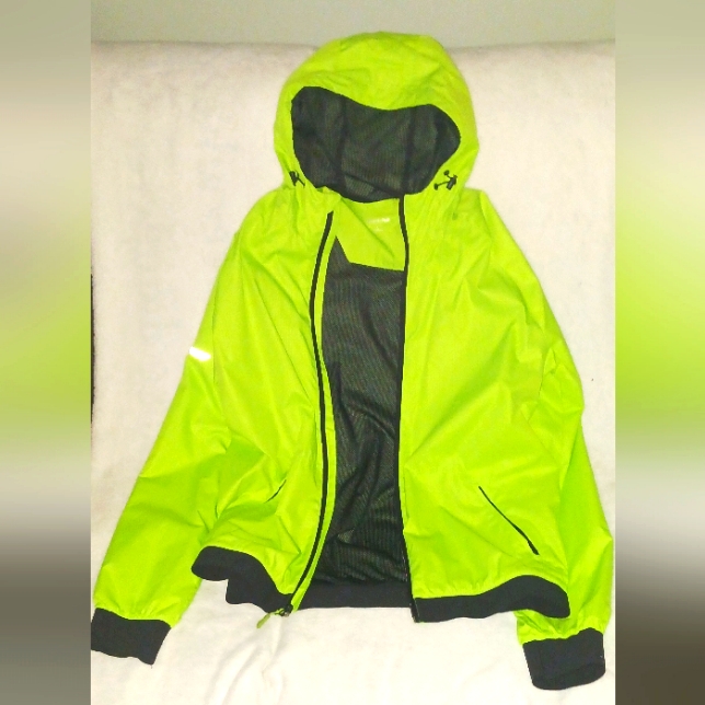 SportTek Wind Braker